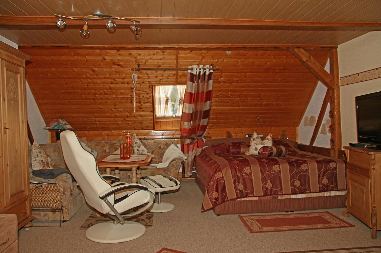 Familien-Ferienwohnung Haustein Konigswalde Exteriér fotografie
